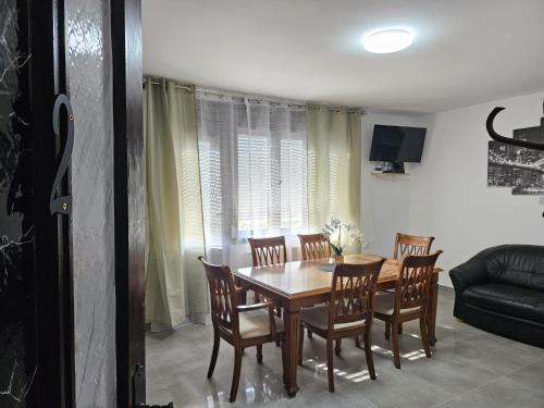 Bizovac Casa | Kuća za odmor Antunović