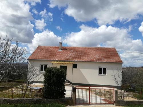 Drnis Casa | Kuća za odmor Mile