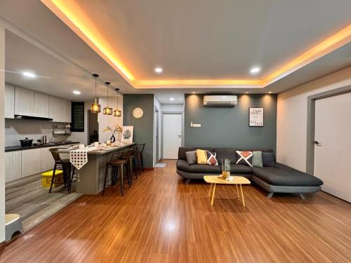 Kuching Apartamento | Kuching Cozy Vivacity Megamall Jazz Suite 3BR 9Pax