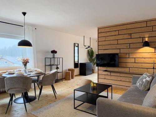 Lenzkirch Apartamento | Kuckucksnest mit Sonnenbalkon am Wald mit Grillplatz