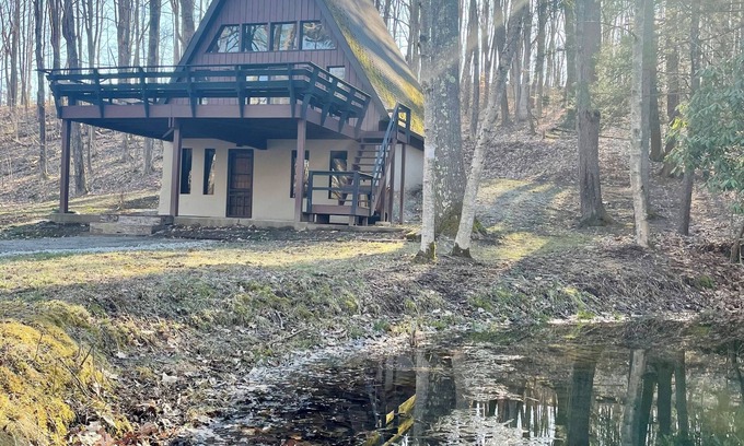 Jefferson Township Cabina | Kuhntown Kabin Laurel Highlands Hidden Valley Seven Springs Somerset