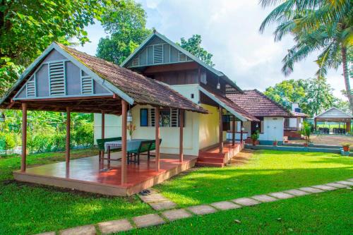 Champakulam Cama Y Desayuno | Kurialacherry House Alleppey