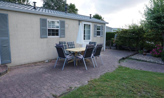 Groede Chalet De Esquí | Kustverhuur, Groede, Paarlhof 37