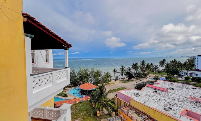 Shanzu Apartamento | Kuzuri Kwetu Beachfront Apartments
