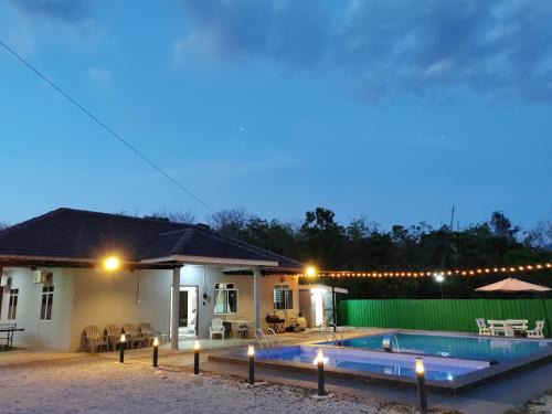 Gurun Casa | Kvaloya Homestay Private Swimming Pool