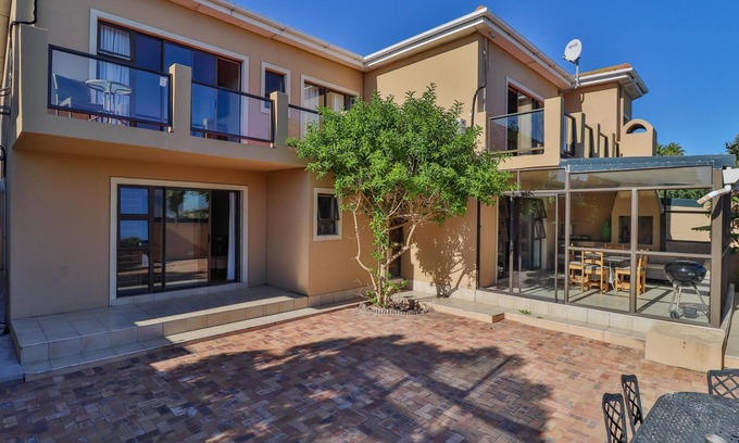 Cape Town Casa | Kwantu Guesthouse 3