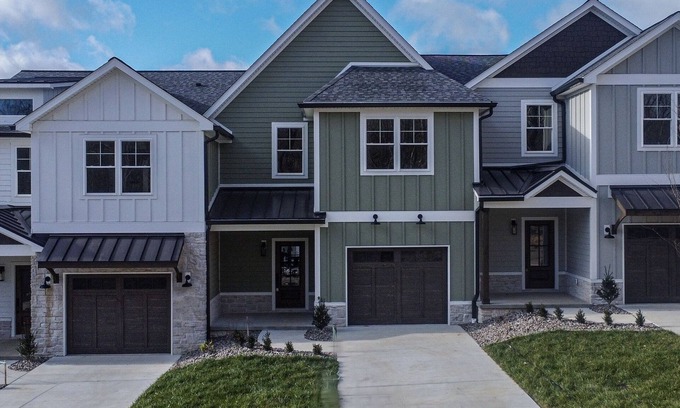 Grand Rivers Casa | KY Lake townhome in upscale community, minutes from dining & activities.