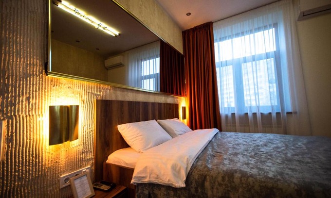 Pechers'kyi District Hotel | Kyiv Panorama Apartments near Gulliver