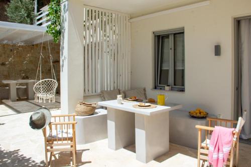 Pilalimata Apartamento | Kynthia Suite - Escape to Seaside Makry Gialos