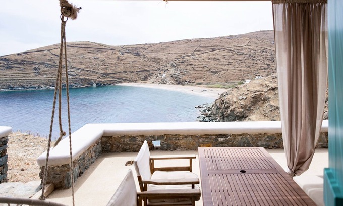 Kithnos Casa | KYON Beach Suite-E 2min by the sea Skilos, Kythnos
