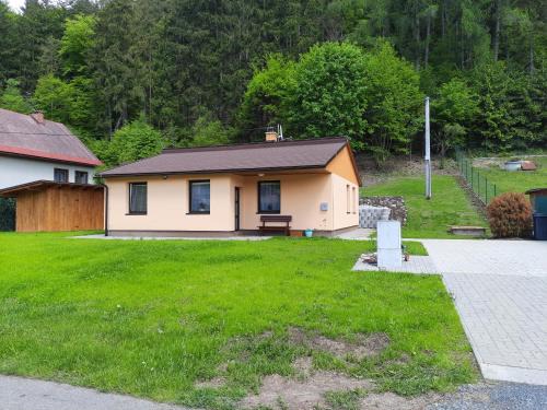 Lisny Casa | Líšný 105 celý nový dům se zahradou u Jizery a cyklo-stezky New house by Jizera river and bicycle path