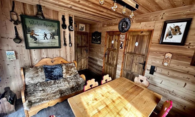 Saint-Laurent-en-Grandvaux Chalet De Esquí | l'écureuil