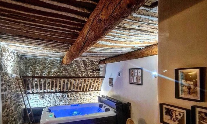 Cheval-Blanc Cabaña | Gîte-Baño con bañera