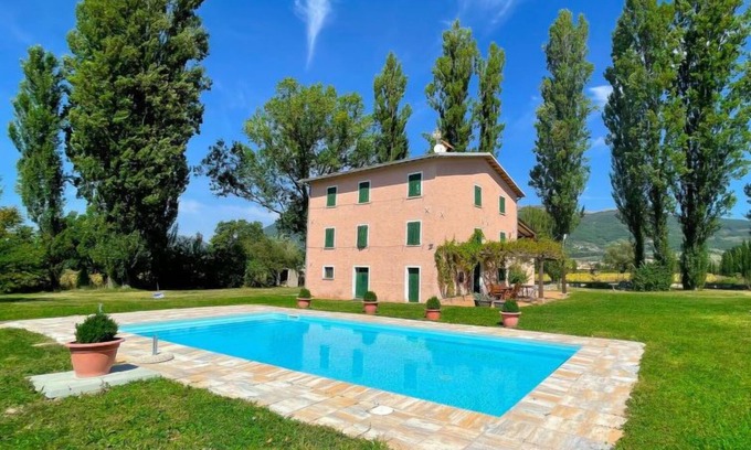 Monteluiano Casa | L'acero by Interhome