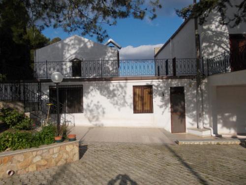 Racalmuto Casa | L'Albero Amico