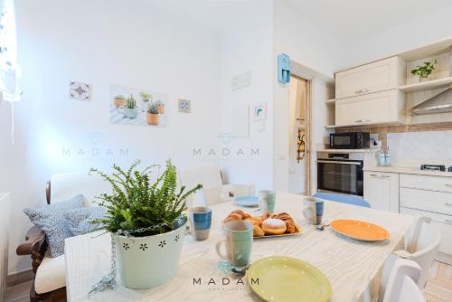 San Pantaleo Apartamento | L' Altana