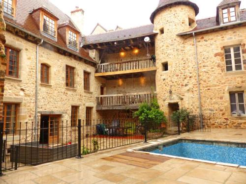 Herisson Casa | L'ancien collège