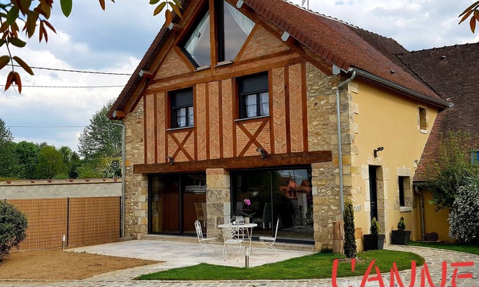 Esternay Casa | L' ANNEXE, charming gite in Champagne