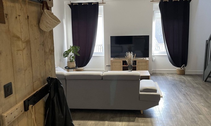 Chalon-sur-Saone Apartamento | L'appart Saint-laurent au Cœur de Chalon Sur Saône