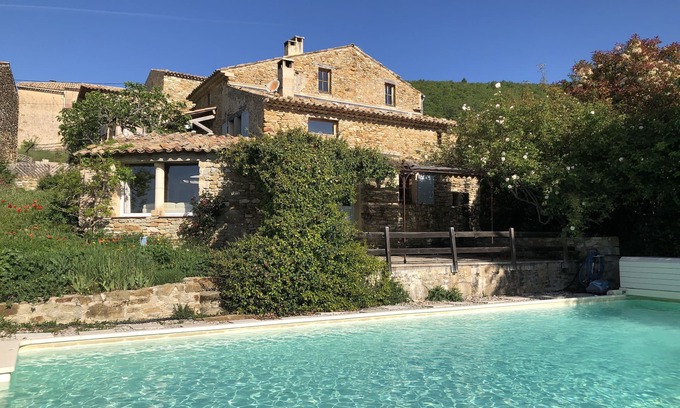 Ongles Casa | L'Arbre d'Alice - Charming gîte with terrace facing the pool