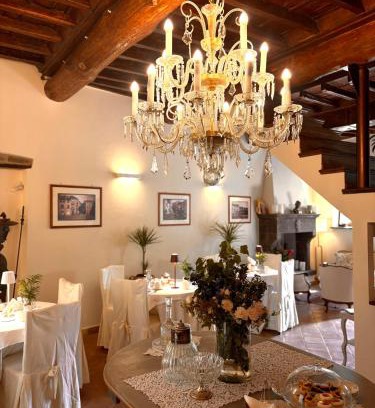 Viterbo Casa | L'Archetto Dimora Storica