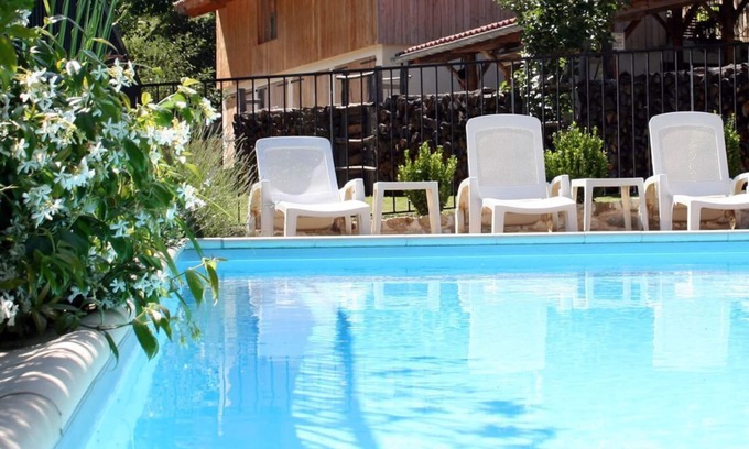 Montferrer Casa | L'Atelier, a tranquil retreat with pool in its own valley 30 miles from the sea
