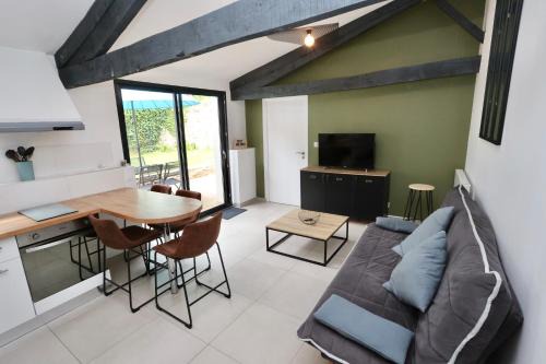 Pontivy Apartamento | L'atelier et sa terrasse
