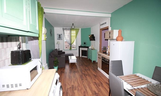 La Fere Apartamento | L'athéna - Apartamento espacioso y encantador