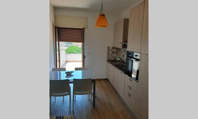 Ardore Marina Apartamento | L'ATTICO DI LELLA