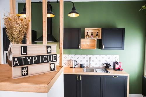 Amboise Casa | L'Atypique, charmante maison avec jardin clos