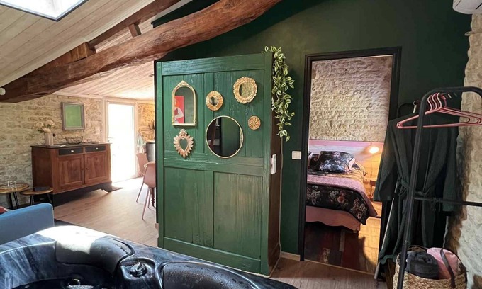 Chambon Casa | L'Echappée bulles, romantic gîte with private SPA, love and relaxation