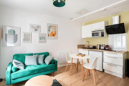 Vonnas Apartamento | L'Ecrin Vert - 150m Restaurant 3 étoiles - Climatisation