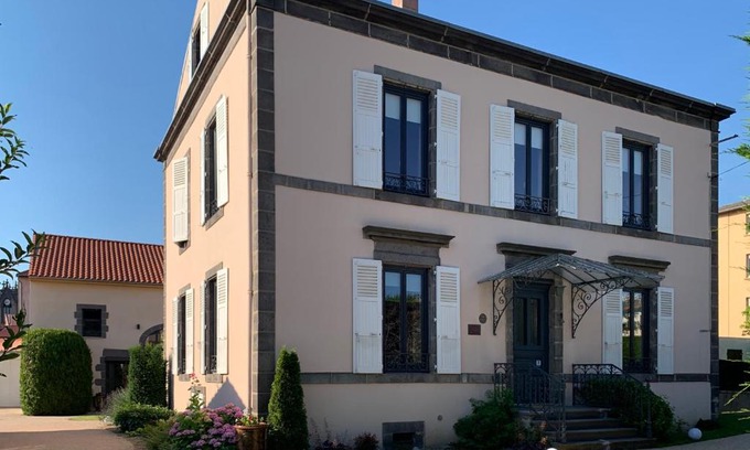 Aubiere Casa | L'Enclos de Ribains