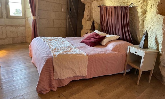 Dampierre-sur-Loire Casa | L’escale Troglo au bord de la Loire