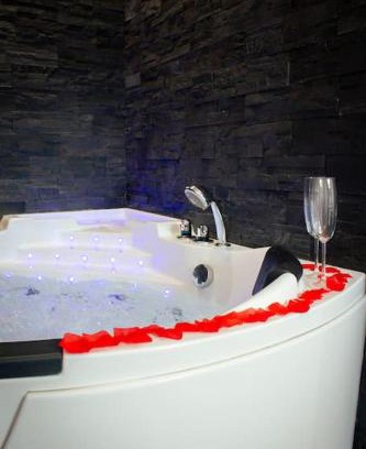 Albertville Apartamento | L'escapade - Jacuzzi & Terrasse