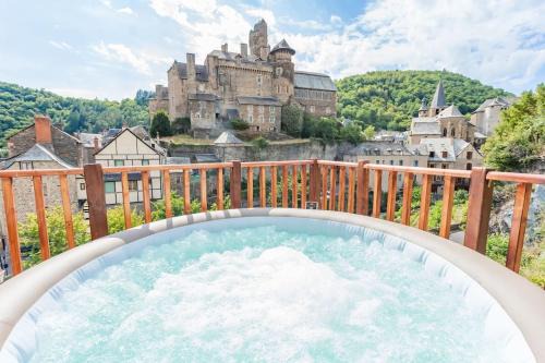 Estaing Casa | L'Estagnole pour 2 personnes, jacuzzi, hammam