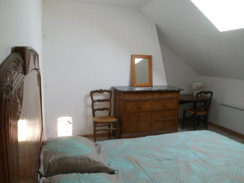 Saint-Hilaire-la-Gravelle Cama Y Desayuno | L'etape de St Hilaire La Gravelle