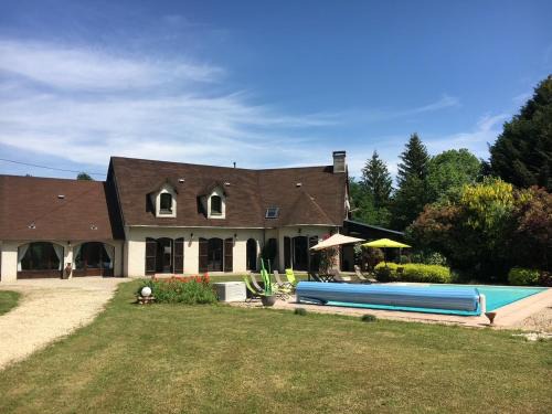 Saint-Martin-des-Champs Casa | L'Etincelle villa 14 pers, piscine jacuzzi, sauna