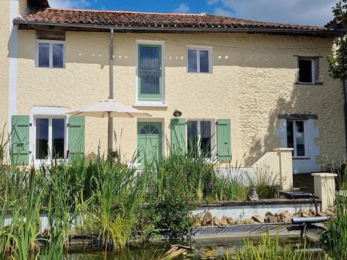 Lesignac-Durand Casa | l'Histoire du Lac