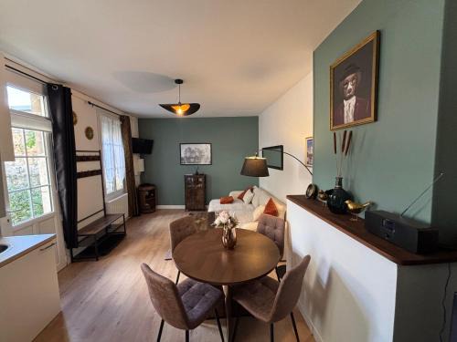Pierrefonds Casa | L'inattendue