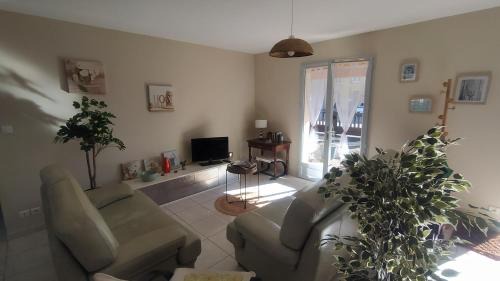 Saint-Cyprien Casa | L'Olivier Maison de village avec jardin au calme pour 6 pers