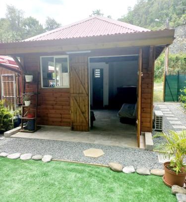 Les Abymes Casa | L'orée du bois
