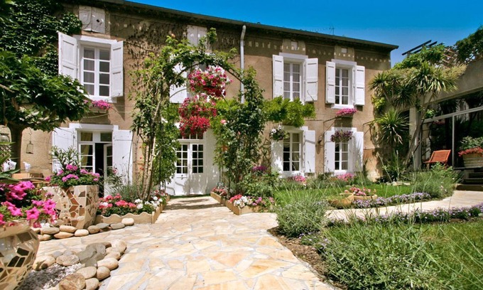 Olonzac Villa | L'Oustal Des Fleurs - Cuatro Habitaciones Villa, Capacidad 8