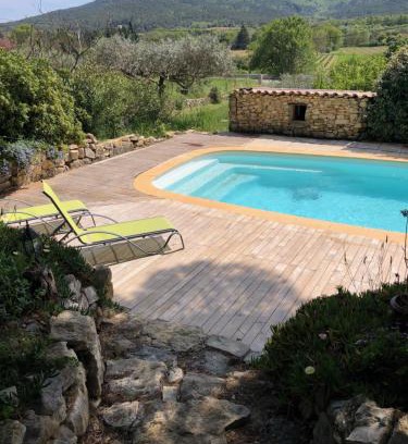 Besse-sur-Issole Cama Y Desayuno | l'Oustaou B&B Piscine & Spa