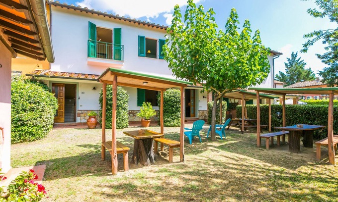 San Miniato Apartamento | L'Uccelliera by Interhome