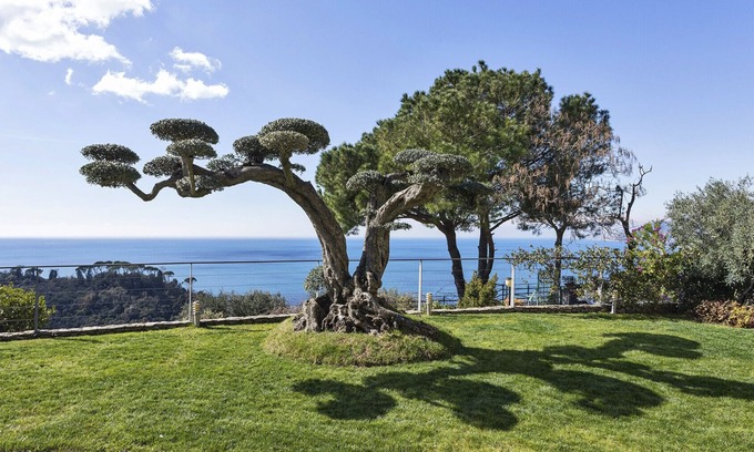 Camogli Villa | L'Ulivo sull'Orizzonte con piscina by Wonderful Italy