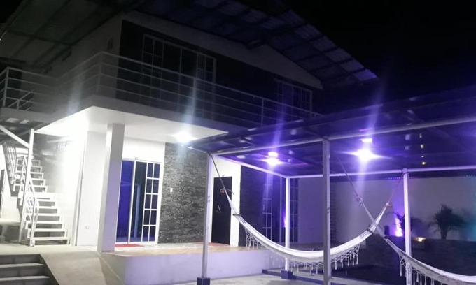 Pedernales Hotel | L'Vanna Hotel