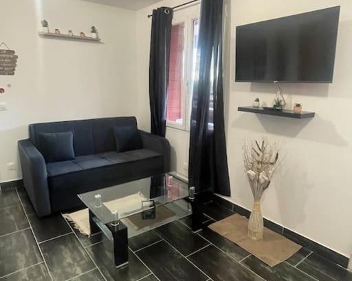 Villiers-le-Bel Apartamento | L8 - Villiers-le-Bel proche Aéroport ROISSY CHARLES DE GAULLES & PARIS