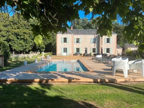 Parce-sur-Sarthe Casa | La Béchetière