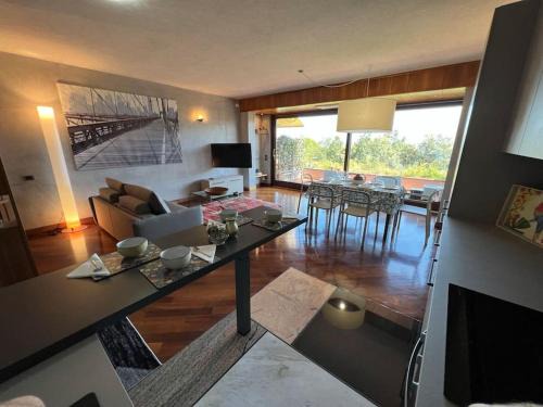 Padenghe sul Garda Apartamento | La Baia, sul lago, tranquilla